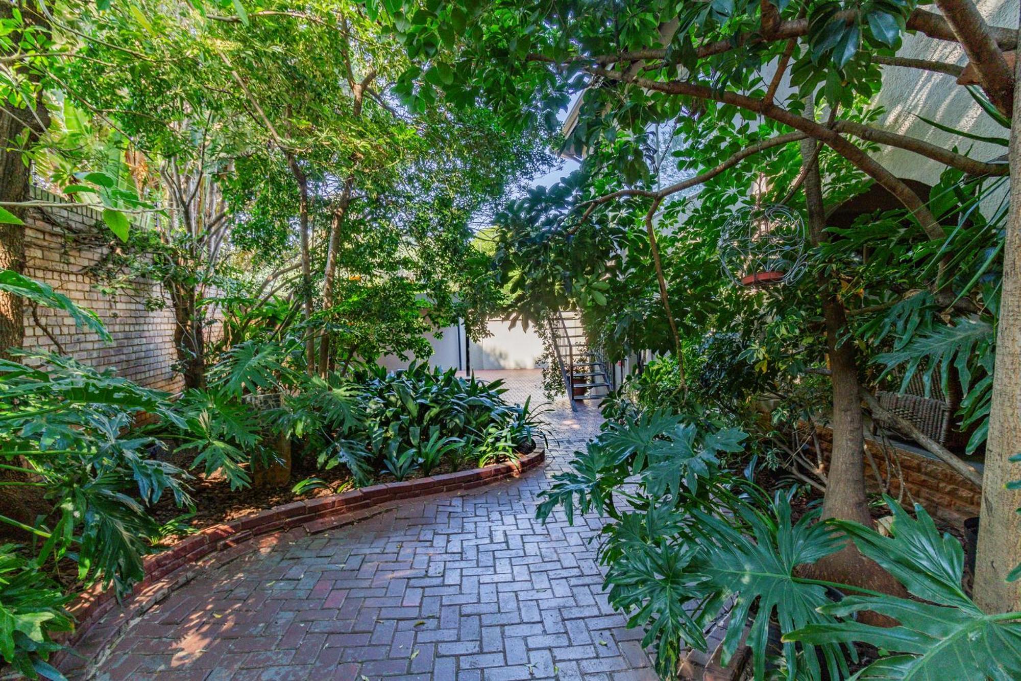 Pumleni Guesthouse Hartbeespoort Exterior foto