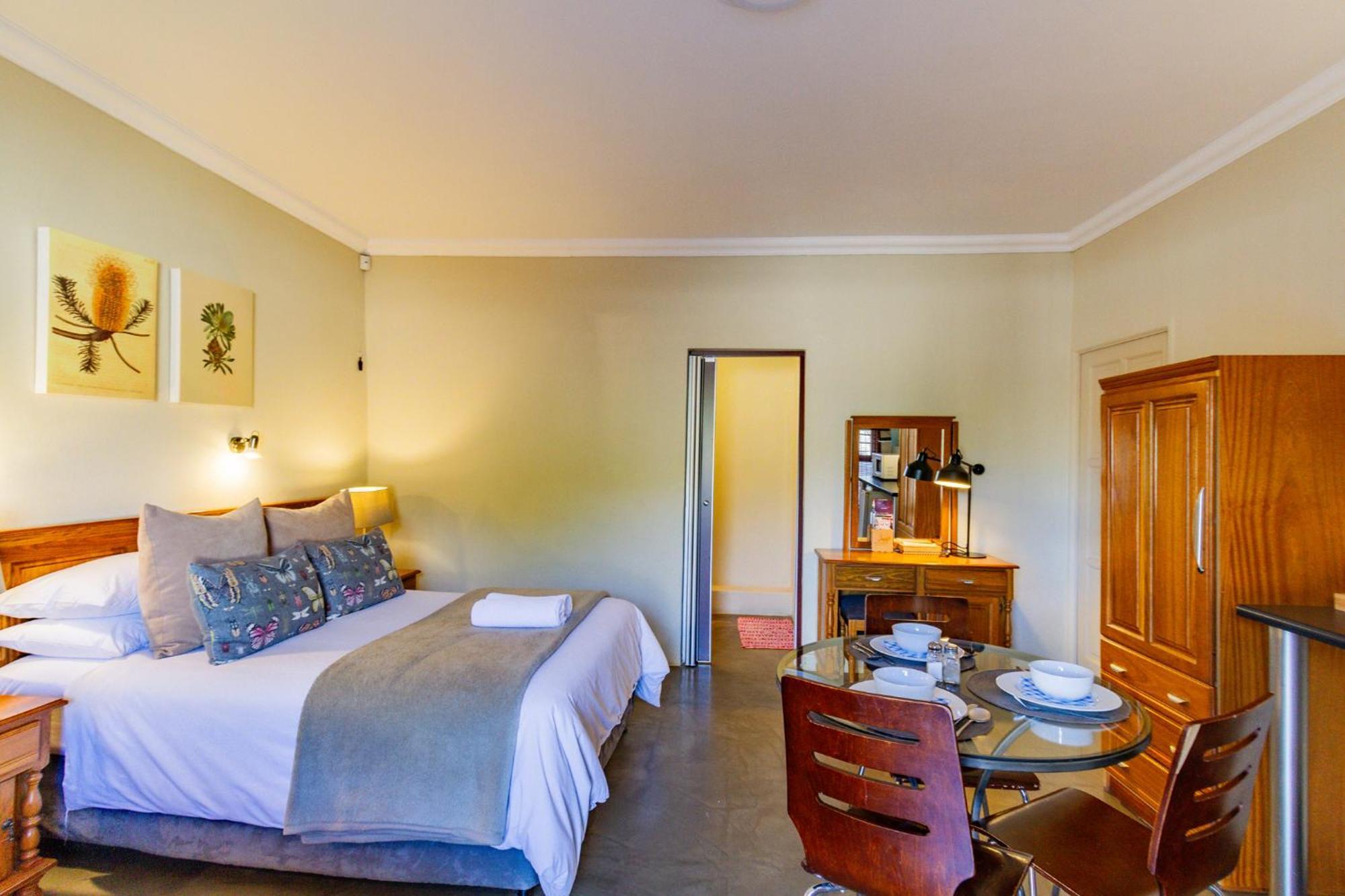 Pumleni Guesthouse Hartbeespoort Exterior foto