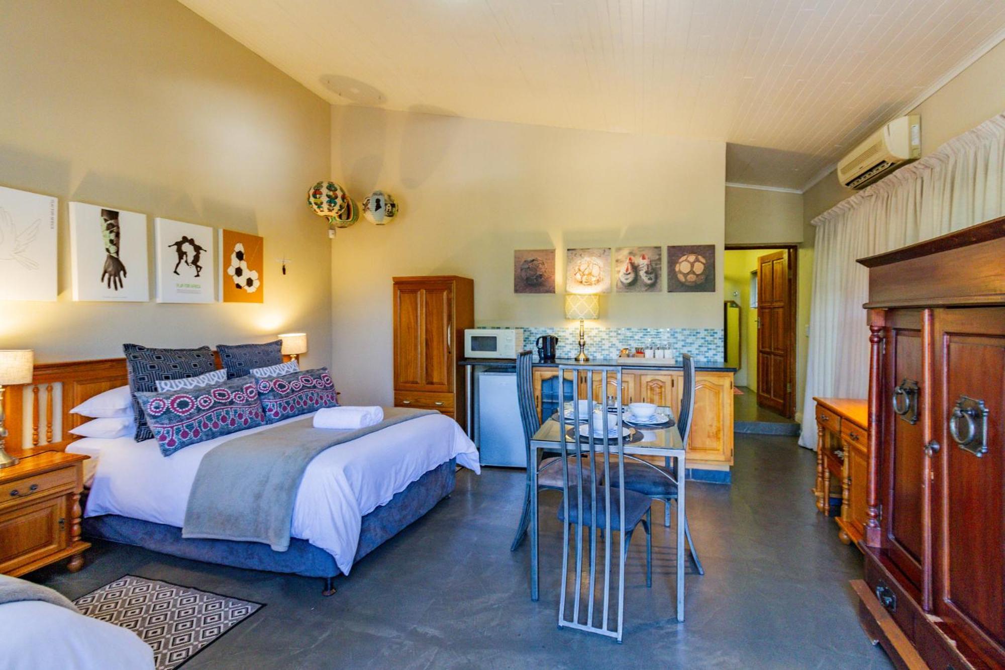Pumleni Guesthouse Hartbeespoort Exterior foto