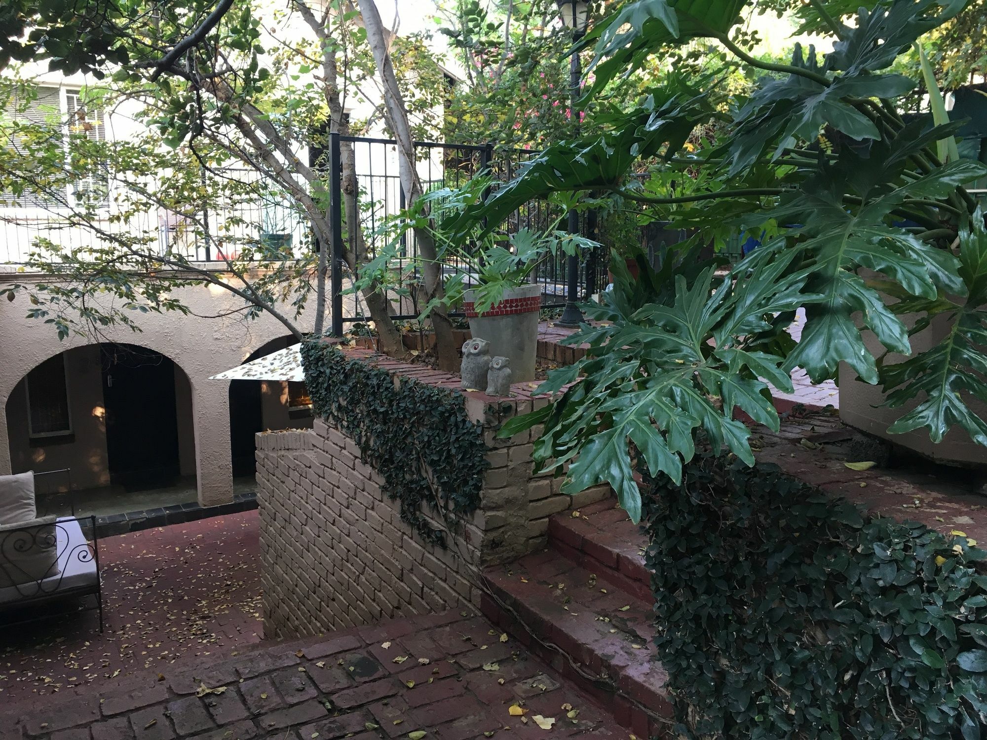 Pumleni Guesthouse Hartbeespoort Exterior foto